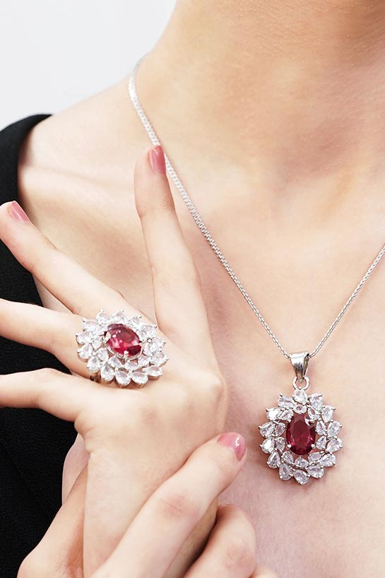 Exquisite Red Ruby Necklace Set